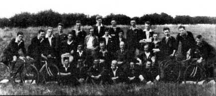 Members of the Broad Oak Road Club in 1929